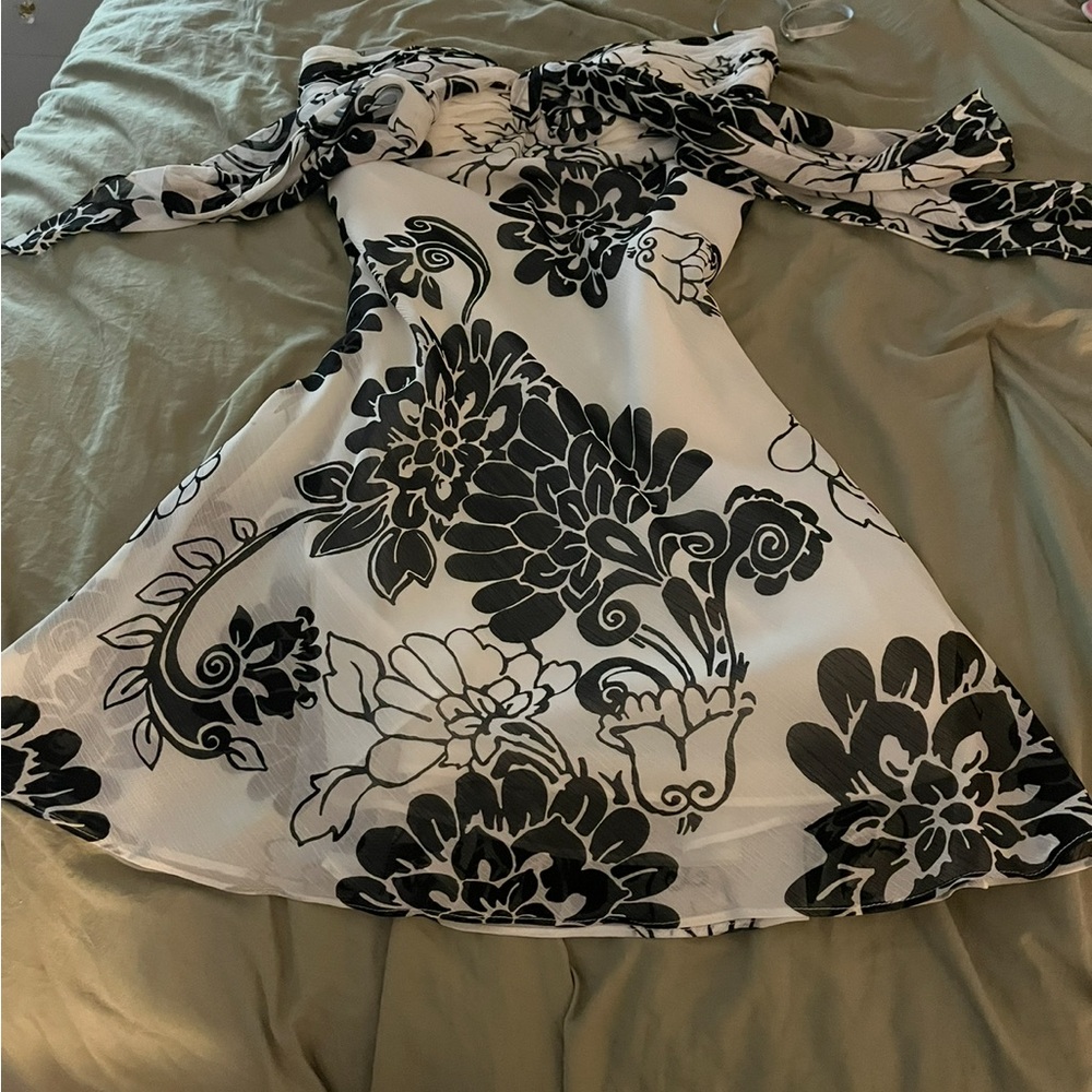 Chic Off-Shoulder Floral Dress